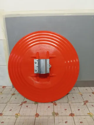 Specchio stradale convesso