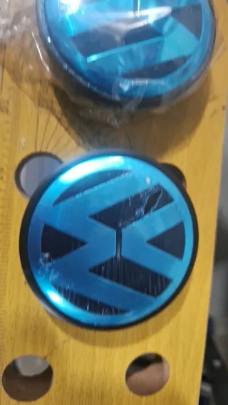 Tapas de llanta VW (Set de 3)+ una sin pegatina