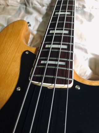 Bajo Fender Jazz Bass RI 75 Japan 1994
