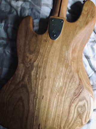 Bajo Fender Jazz Bass RI 75 Japan 1994