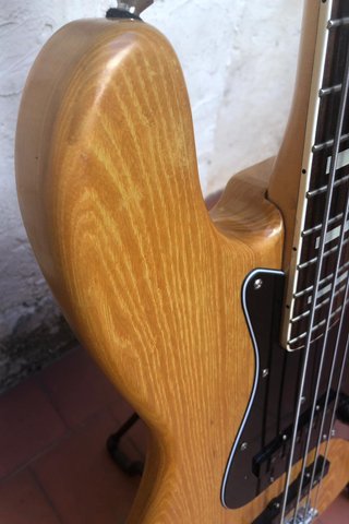 Bajo Fender Jazz Bass RI 75 Japan 1994