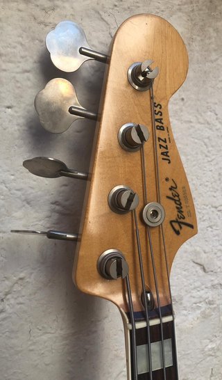 Bajo Fender Jazz Bass RI 75 Japan 1994