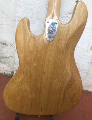 Bajo Fender Jazz Bass RI 75 Japan 1994