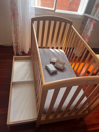 Cuna madera, colchón y cajón