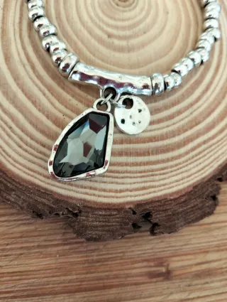 Pulsera estilo Uno de 50.