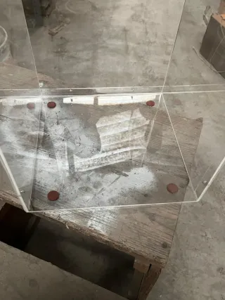 Vitrina de metacrilato con tapa