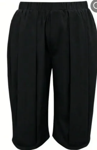 Pantalón negro cropped