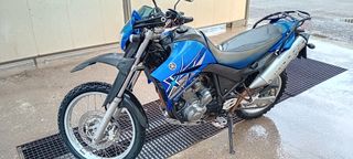 Moto Yamaha XT 660 R