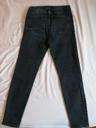 Pantalón vaquero pitillo Zara azul