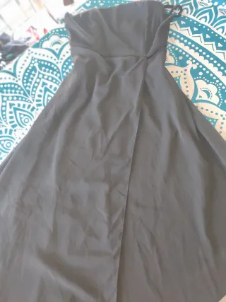 Vestido largo negro con tirantes