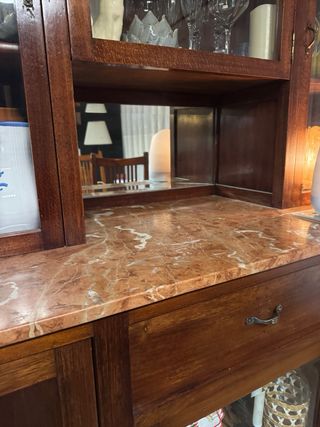 Aparador antiguo madera y mármol
