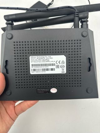 Router Wi-Fi Edimax Nero