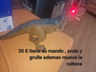 Dinosaurio Juguete con Mando