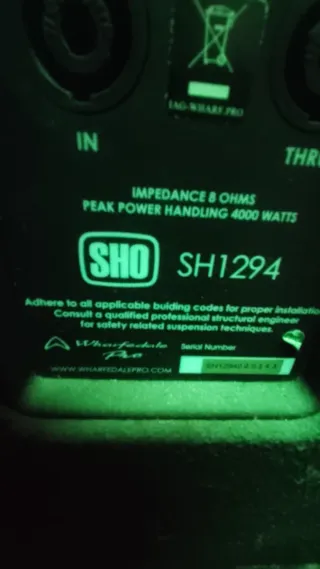 Altavoces . Woofer .  Bass . Speaker . Parlantes