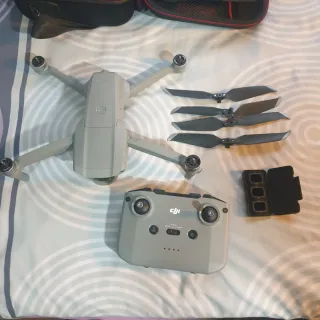 Dron DJI Mavic Air 2