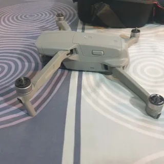 Dron DJI Mavic Air 2
