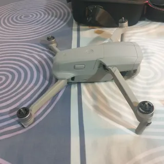Dron DJI Mavic Air 2