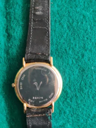 Relojes Viceroy, caja dorada, correa de cuero