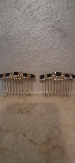 Fermacapelli con strass neri e argento