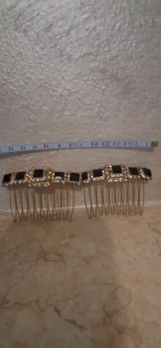 Fermacapelli con strass neri e argento