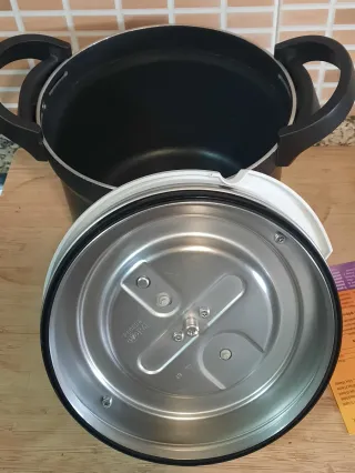 Olla a presión Tefal Wikook