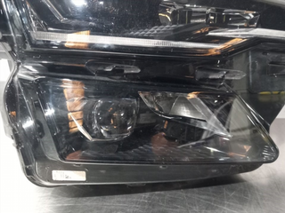 FARO DERECHO SKODA KAROQ (NU) DTR 57B941036