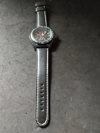 Reloj LCT Negro y Plateado