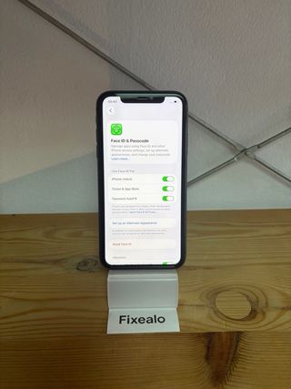 iPhone 11 - 64GB - 100% - Negro