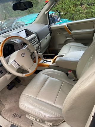 Infiniti QX56 2004