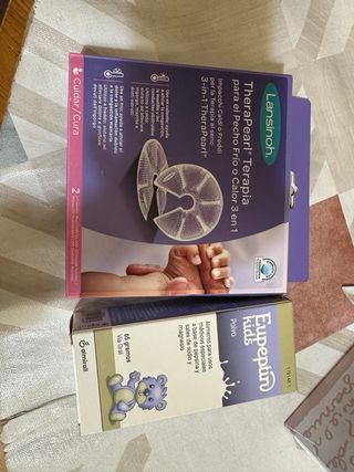 Mecedora para bebé gris y blanca