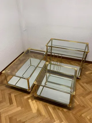 Conjunto mesas centro cristal y metal dorado