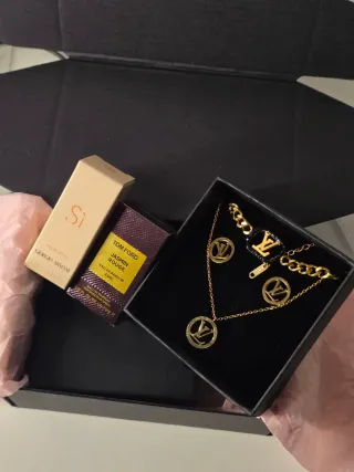 Set Joyería y Mini Perfumes