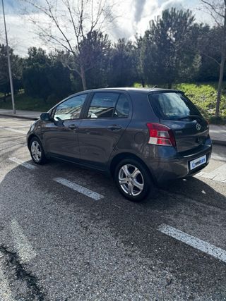 Toyota Yaris 2010