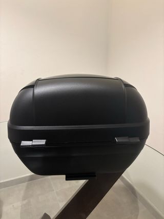 Baúl SHAD SH33 Negro con soporte