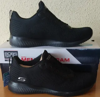 Talla 39. Zapatillas Skechers Bobs Sport.