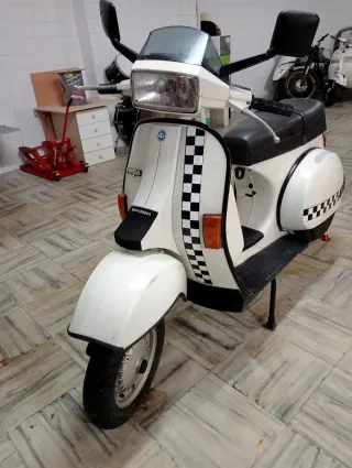 Vespa TX 200 sin motor