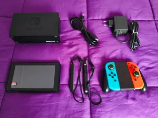 Nintendo Switch (2017) Azul y Rojo Neón