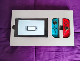 Nintendo Switch (2017) Azul y Rojo Neón
