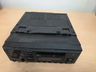 2 Radios Coche Antiguas UNISEF y Mx Onda