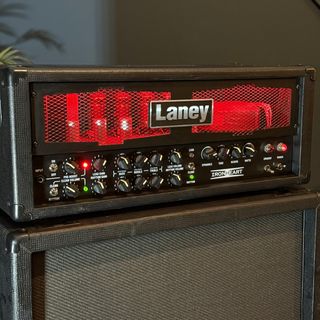 Laney Ironheart IRT120H + IRT412 - Solo recogida