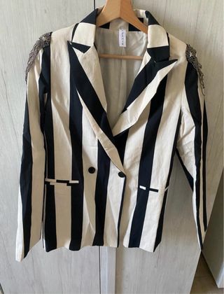 Giacca con spalline righe