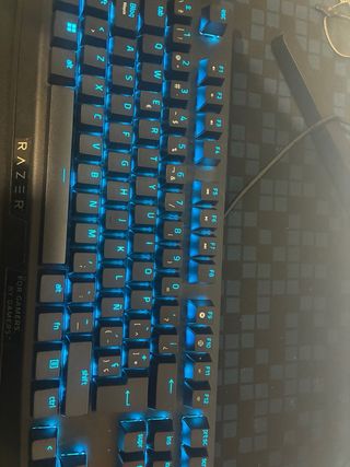 Sobremesa Gaming RGB Negra y Naranja