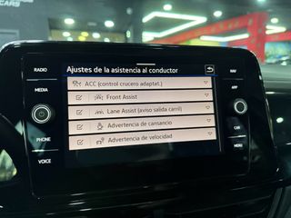 Volkswagen TROC 150cv DSG Dark Line