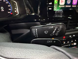 Volkswagen TROC 150cv DSG Dark Line