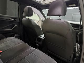 Volkswagen TROC 150cv DSG Dark Line