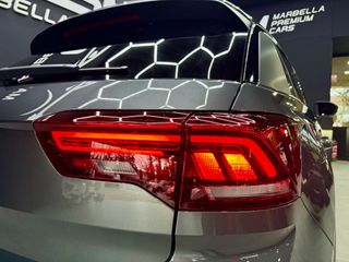 Volkswagen TROC 150cv DSG Dark Line