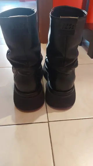 Stivaletti vera pelle neri