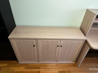 Escritorio madera con estantería