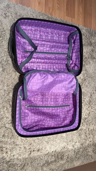 Maleta de cabina morada VGG