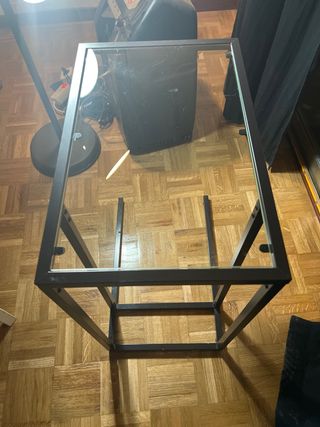 Mesa auxiliar IKEA cristal y metal